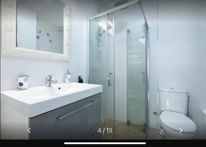 Modern, Location 2 Bedroom, Sea View شقة