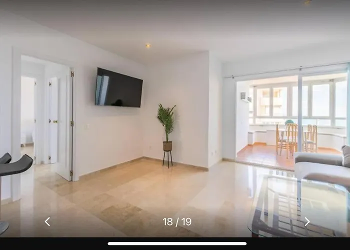 Modern, Location 2 Bedroom, Sea View شقة *