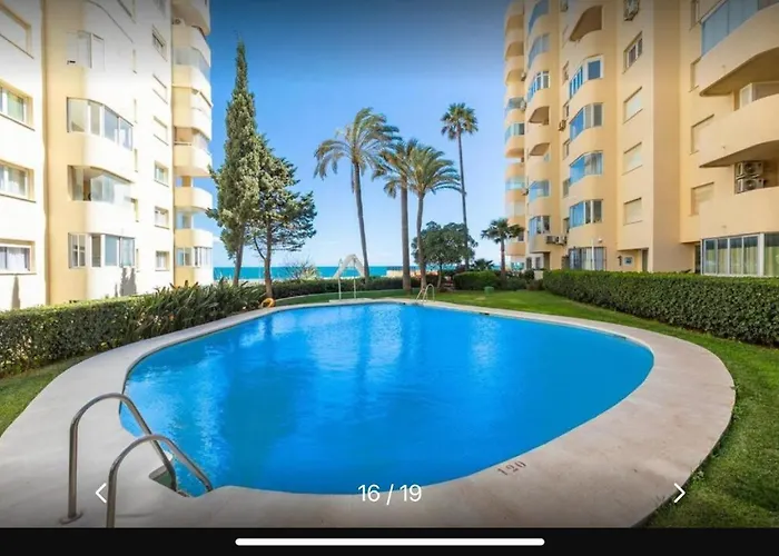Modern, Location 2 Bedroom, Sea View * إِستيبونا