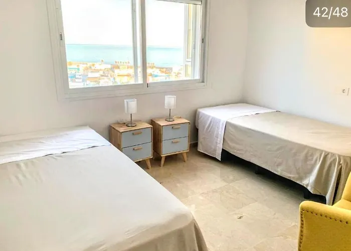 Modern, Location 2 Bedroom, Sea View شقة *
